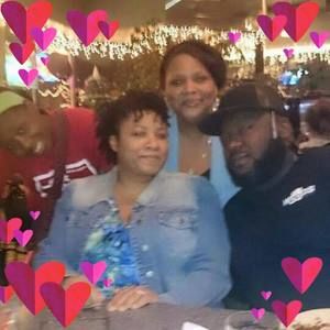 Meet your Posher, Rae